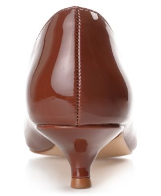 Women's Rumi Pointed Toe Kitten Heel Pumps