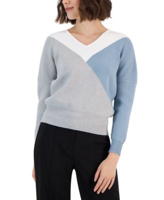 T Tahari - Women's Colorblocked V-Neck Long-Sleeve Sweater