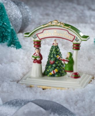 Christmas Tree Village Figural Carolers Statue