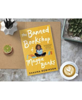 The Banned Bookshop of Maggie Banks by Shauna Robinson