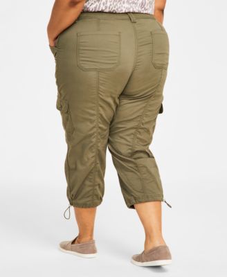Plus Size Cargo Capri Pants