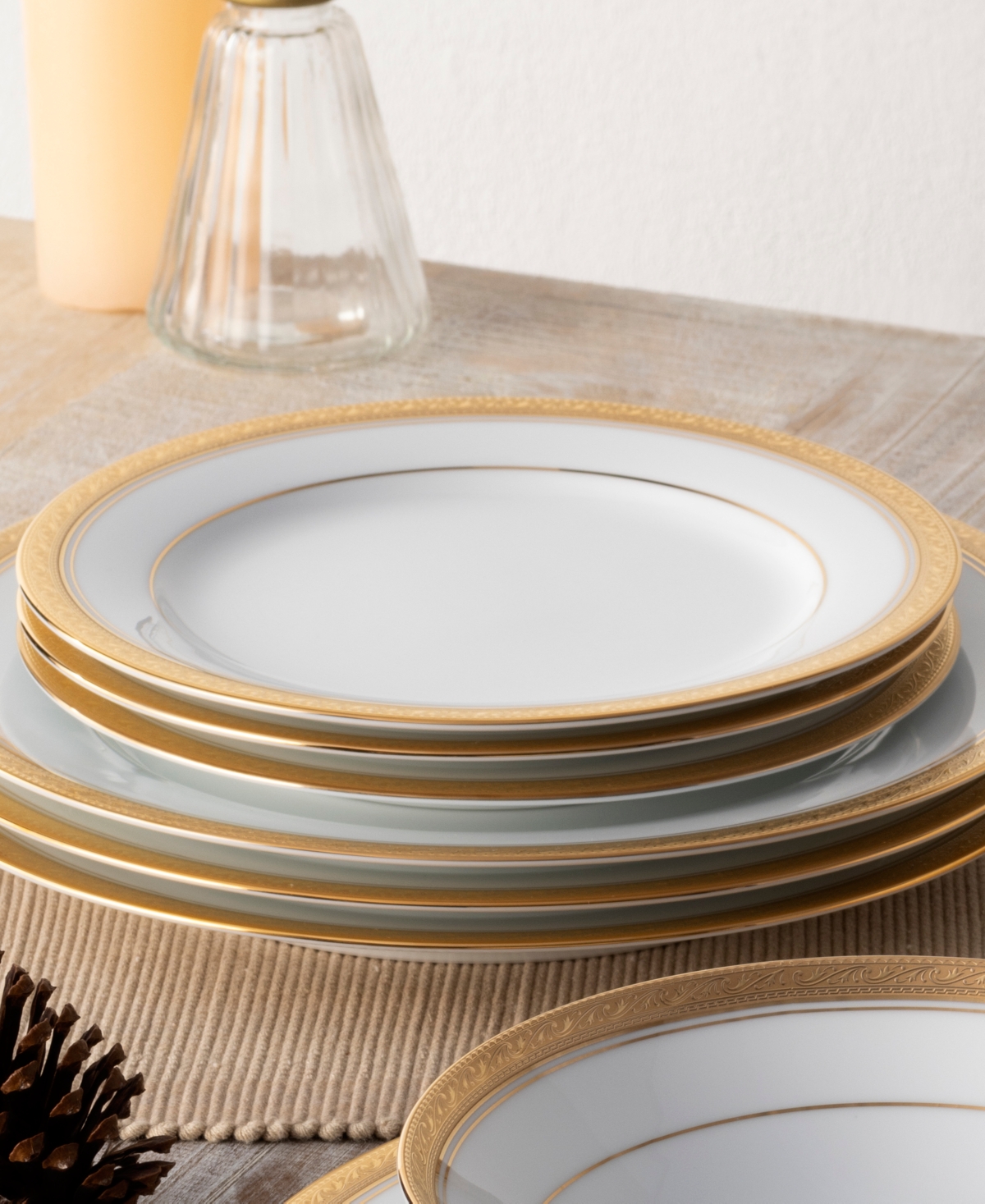 Noritake Crestwood Gold Set of 4 Salad Plates, Service For 4