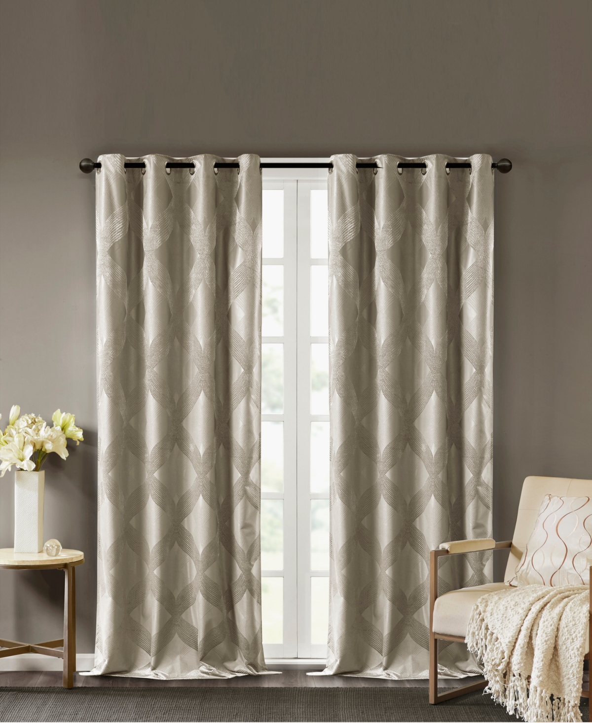 https://slimages.macysassets.com/is/image/MCY/products/4/optimized/23767582_fpx.tif?wid=1200&fmt=jpeg&qlt=100
