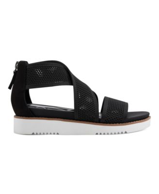 Women's Wander Lightweight Strappy Sandals