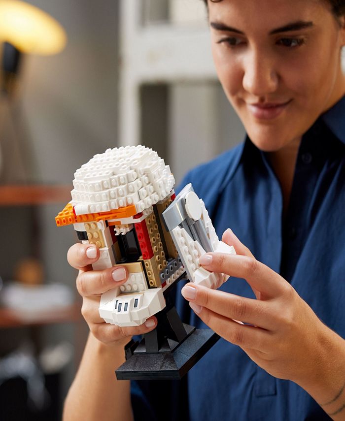 LEGO® Star Wars Clone Commander Cody Helmet 75350 Building Kit, 776