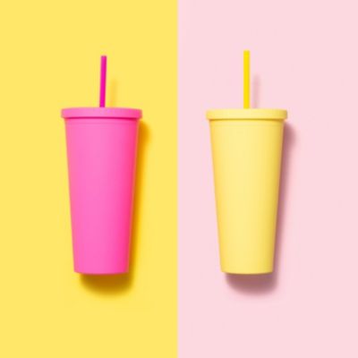 700ML double-walled BPA-free acrylic cup with lid & straw, matte finish, easy to clean, fits most cupholders—pink.