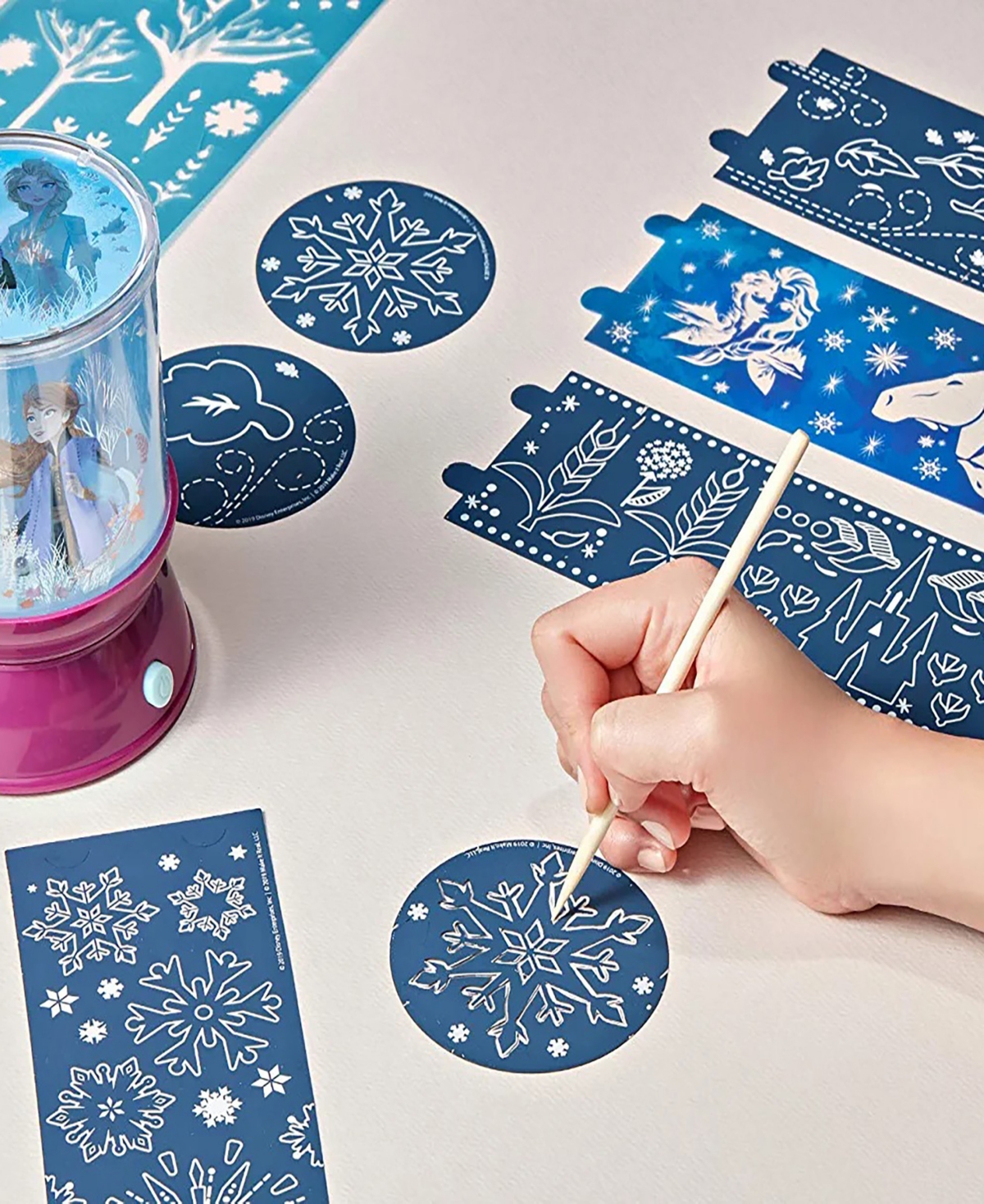 Disney Frozen 2 Scratch Art Light Projector Make It Real, Design Your Own Light Show, Frozen 2, Scratch Art Into Fil In Multi