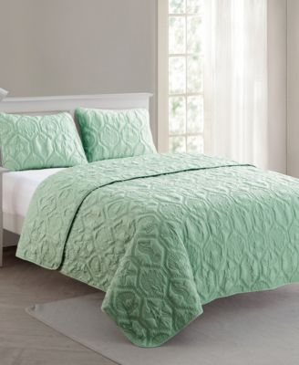 Shore Embossed Quilt Sets