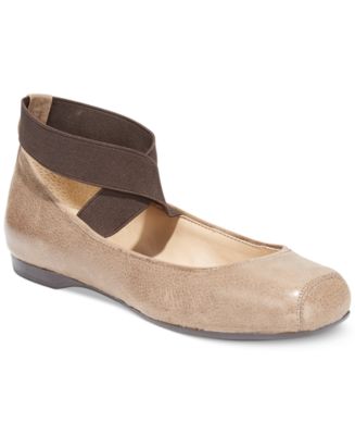 jessica simpson tan flats