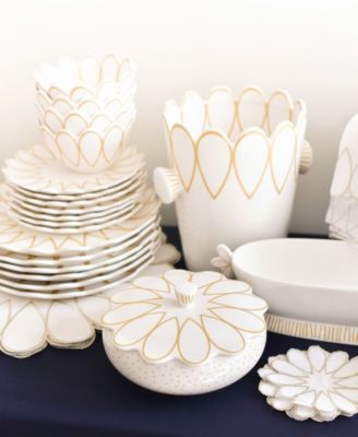 Coton Colors By Laura Johnson Deco Gold Scallop Collection In White And Gold
