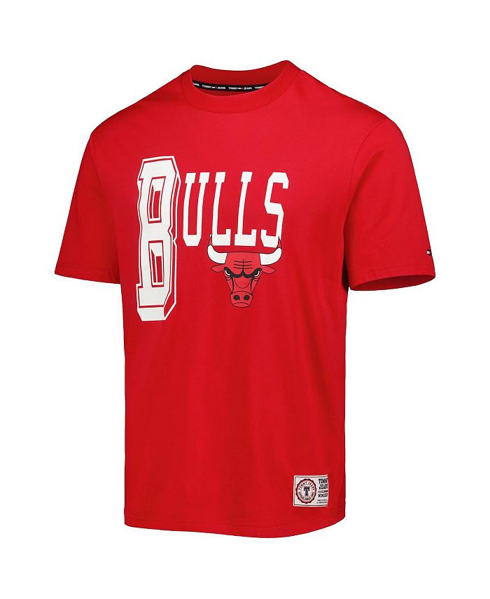 Tommy Jeans Men's Red Chicago Bulls Mel Varsity T-shirt - Macy's