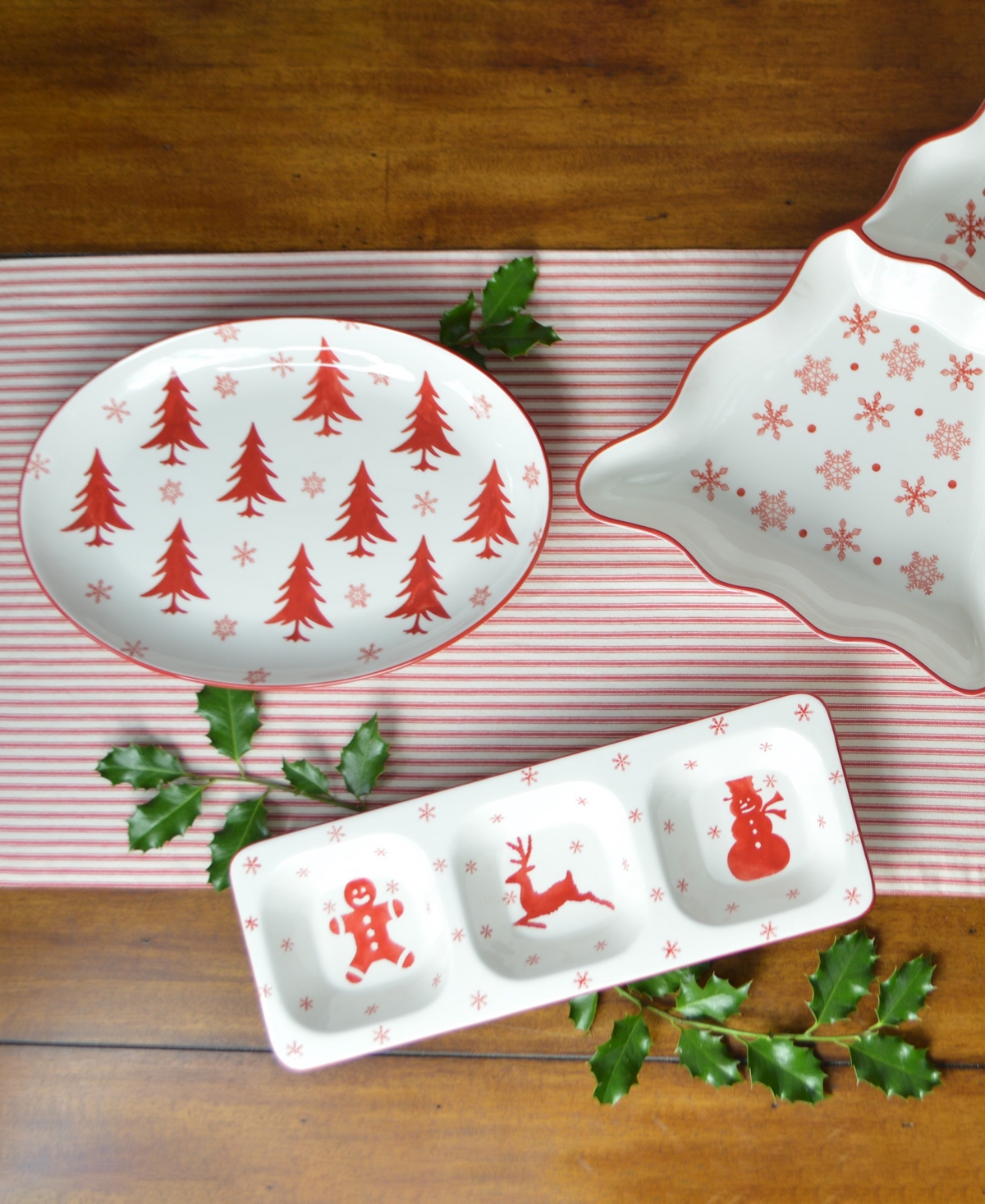 Euro Ceramica Winterfest Chip & Dip Tree Platter In Multi