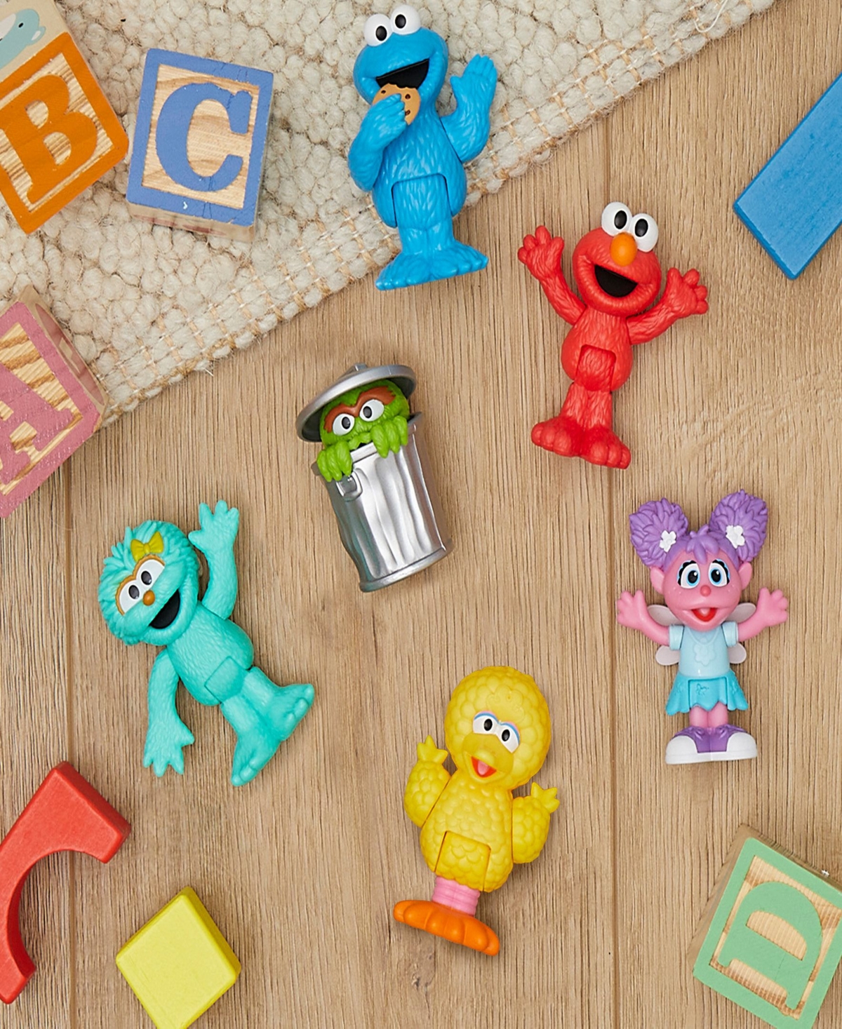 Sesame Street Neighborhood Friends, 6-piece Poseable Figurines In Multi