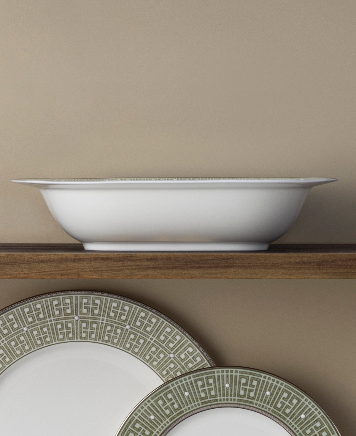 Noritake Infinity Green Platinum Oval Vegetable Bowl 24 oz In Green Platinum