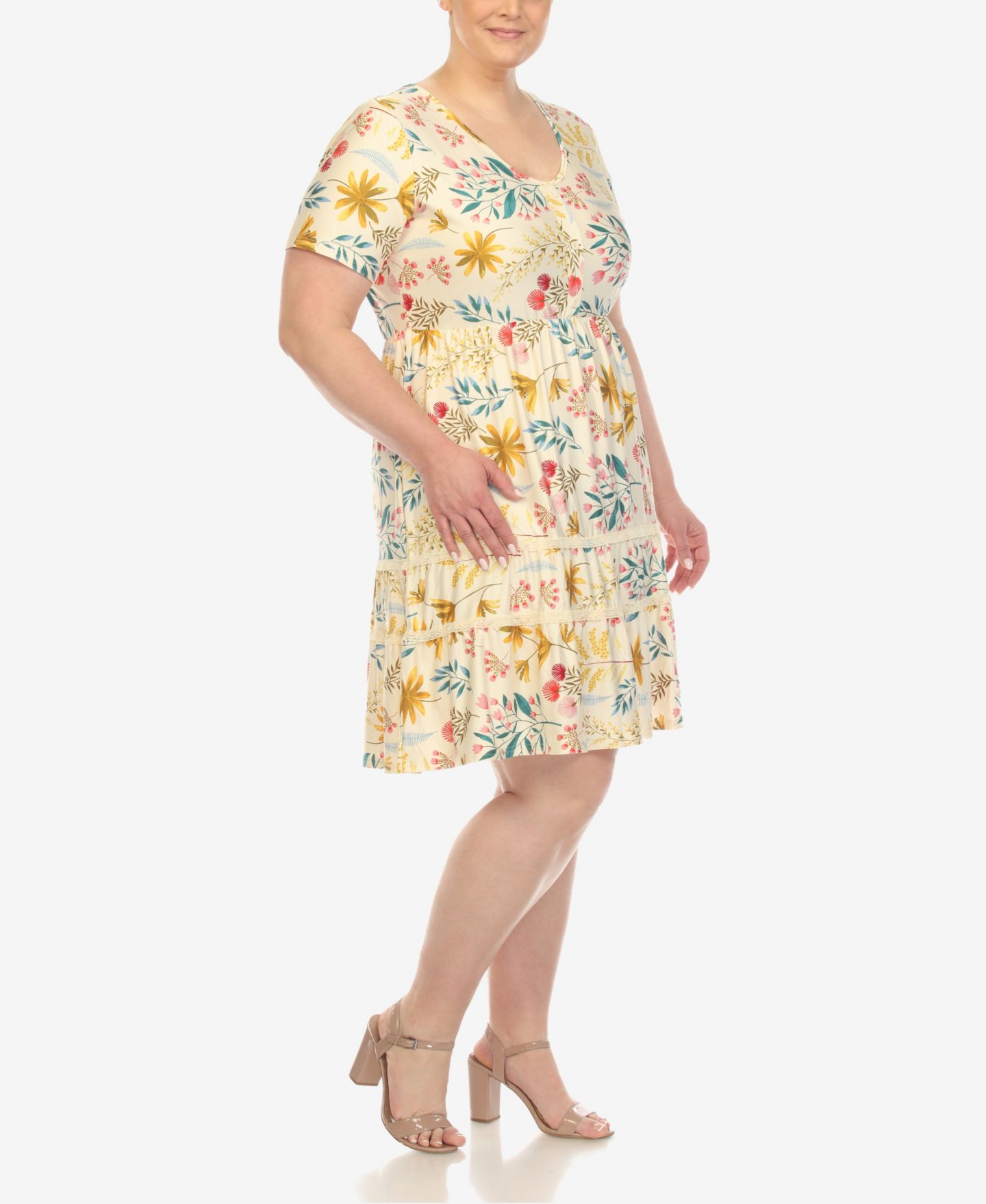 Женское платье White Mark Plus Size Floral Short Sleeve Knee Length, цвет: Бежевый — фото 4