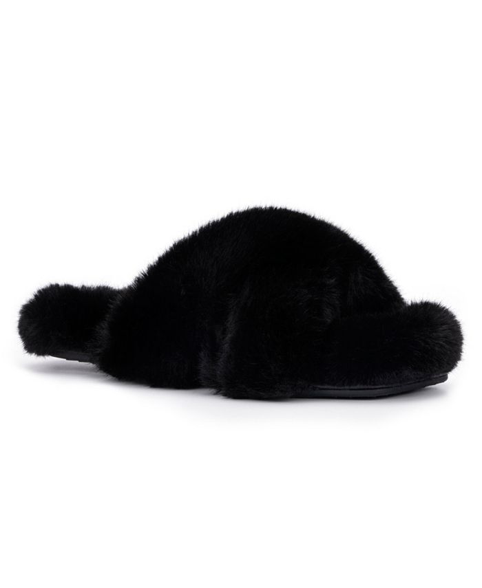 Macys fuzzy slippers best sale
