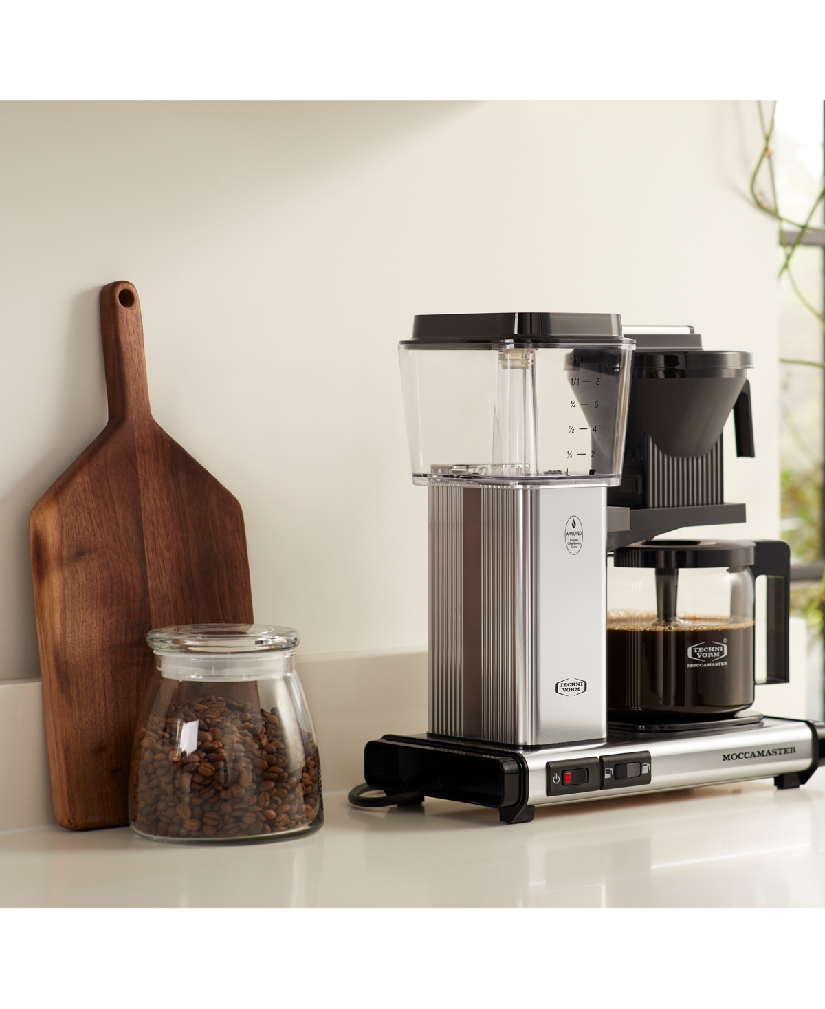 Moccamaster Kbgv Select Glass Carafe Coffee Brewer In Polished Silver