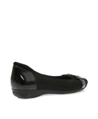 Women's Umeko Snip Toe Ballet Flats