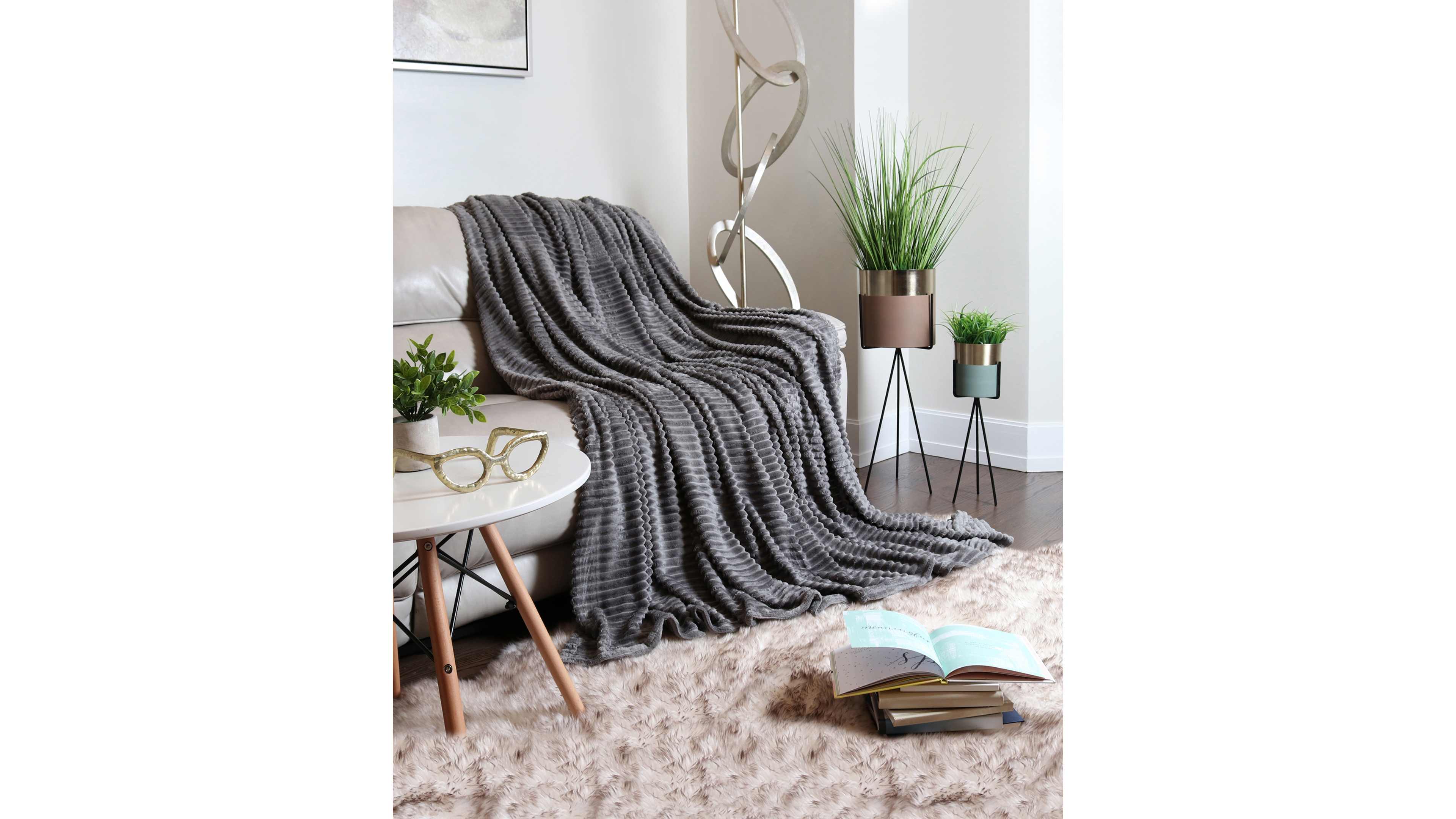Nestl Cut Plush Lightweight Super Soft Fuzzy Luxury Bed Blanket, Queen