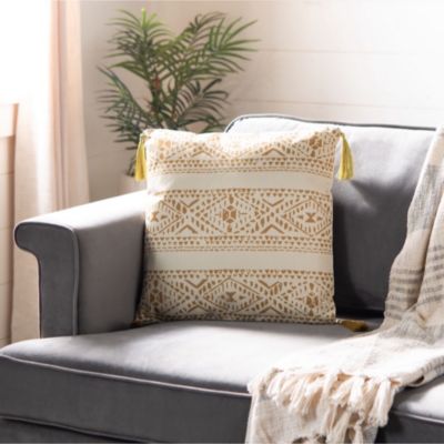 Valen 16" x 16" Pillow