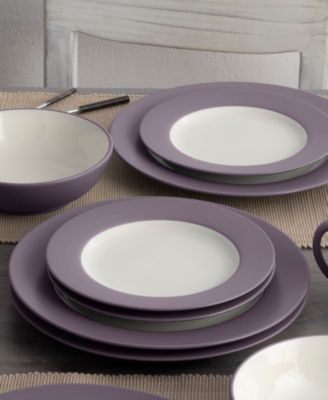 Colorwave Rim 16-Pc. Dinnerware Set, Service for 4