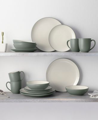Colorwave Coupe 16-Pc. Dinnerware Set, Service for 4