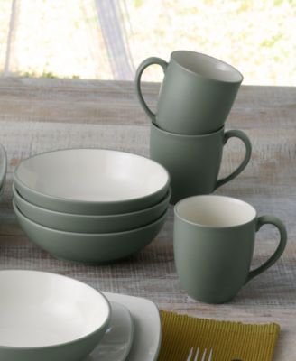 Colorwave Square 16 Pc. Dinnerware Set, Service for 4