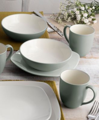 Colorwave Square 16 Pc. Dinnerware Set, Service for 4