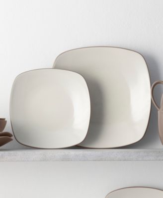Colorwave Square 16 Pc. Dinnerware Set, Service for 4