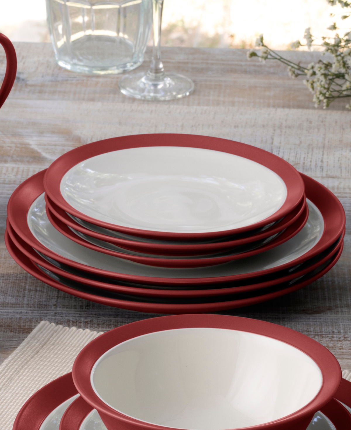Noritake Colorwave Curve 16 Pc. Dinnerware Set, Service For 4 In Raspberry