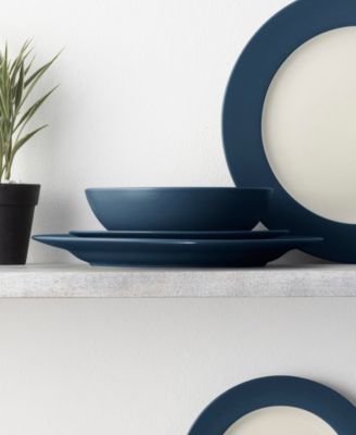 Colorwave Rim 16-Pc. Dinnerware Set, Service for 4
