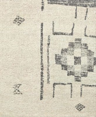 Solana BOOC2302 7'10" x 10' Area Rug