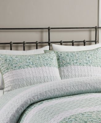 Caralie Seersucker 4-Piece Quilt Sets