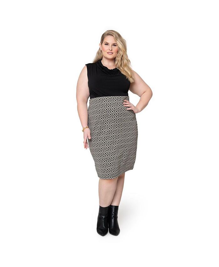 Plus size top white pencil skirt