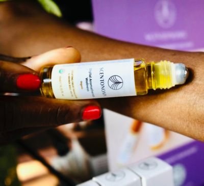 Scentonomy Uplifting Fruit Organic Aromatherapy Roll-on