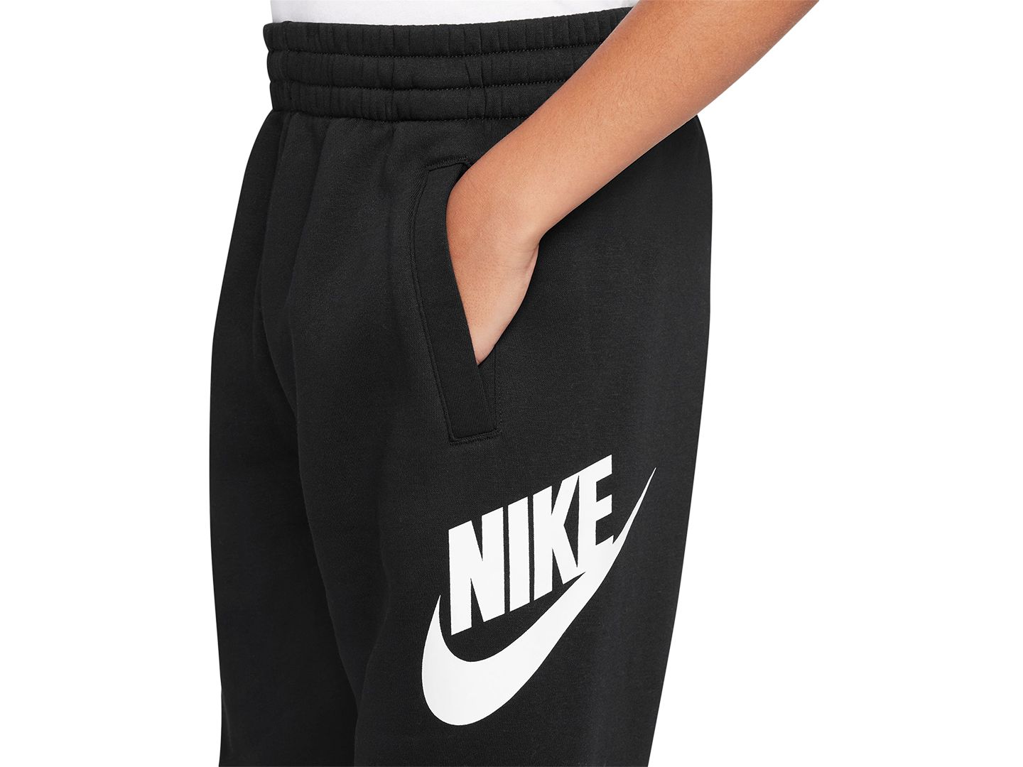 Детские брюки Nike Club Fleece Jogger, цвет: Чёрный / Белый — фото 3