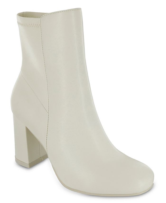 Mia hotsell women's boots