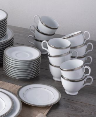 Charlotta 60 Piece Dinnerware Set, Service for 12