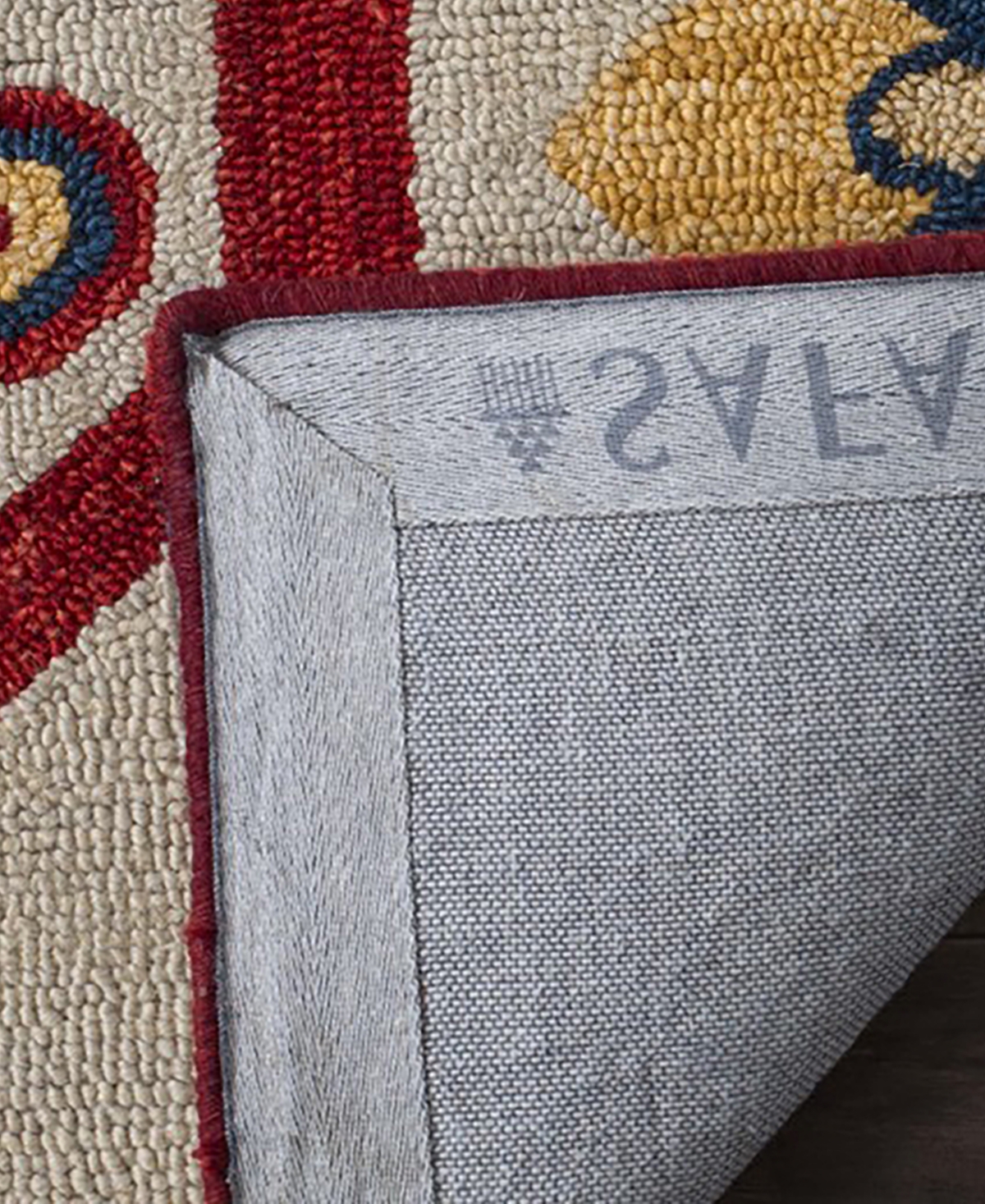 Safavieh Aurora APN703 Area Rug - Red