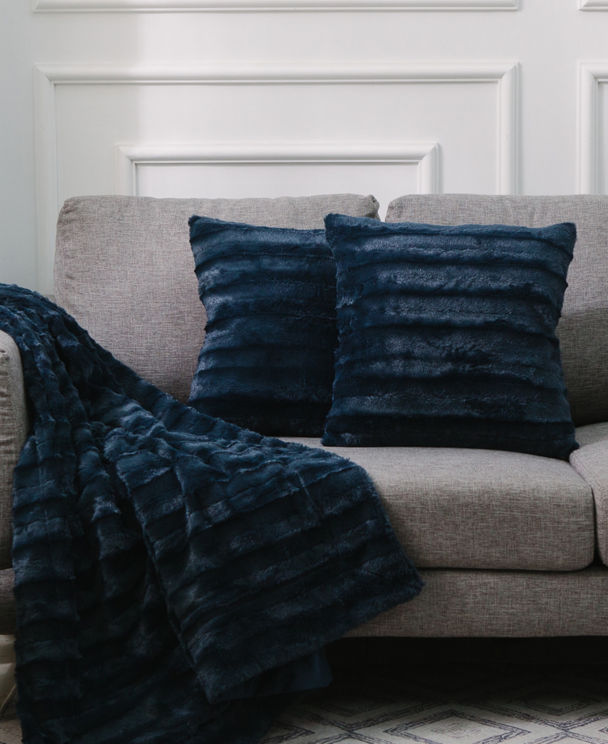 Cheer Collection Plush Reversible Faux Fur 2-Pack Decorative Pillow, 24
