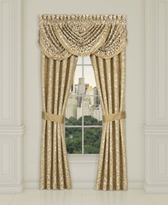 Lazlo Comforter Sets