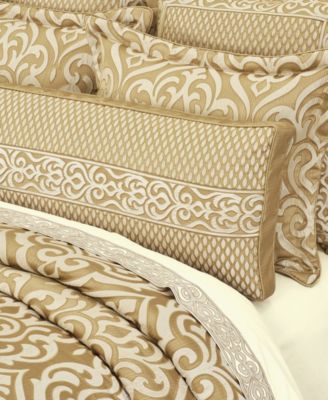 J Queen New York Lazlo Comforter Sets In White