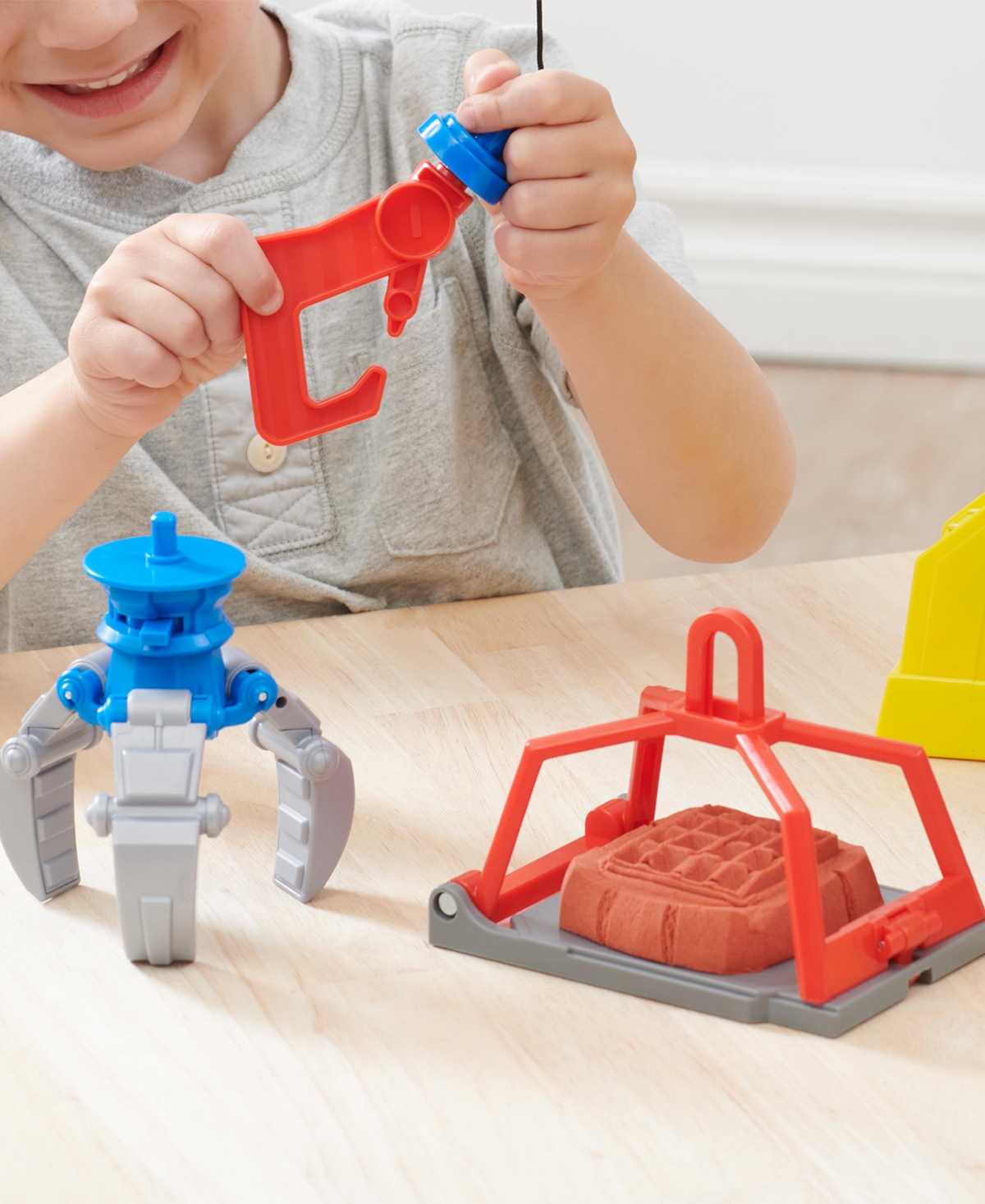 Rubble & Crew , Bark Yard Crane Tower Playset With Rubble Action Figure, Toy Bulldozer Kinetic Build-it Play Sand, In Multi