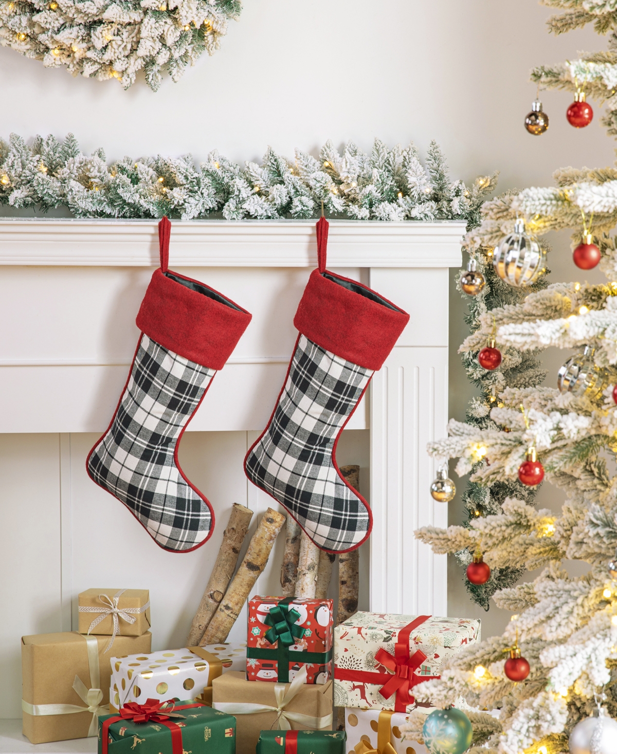 Shop Glitzhome Set Of 3 2 Plaid Fabric Christmas Stockings A Tree Skirt In Black
