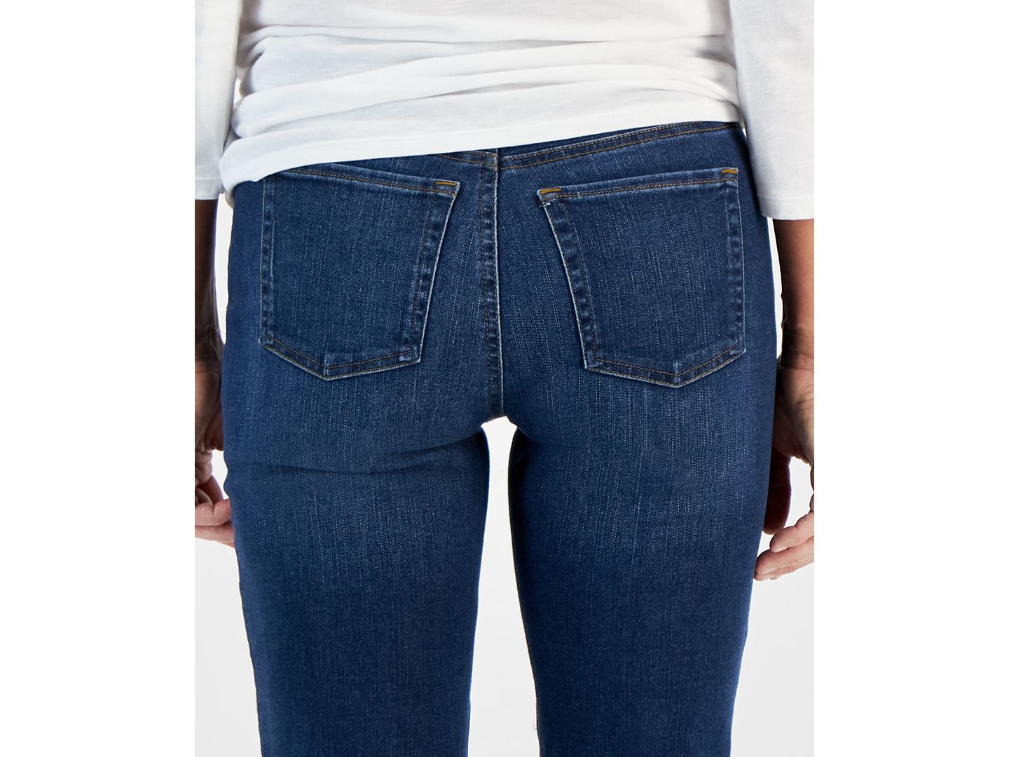 Женские джинсы Style & Co Petite Mid-Rise Curvy Roll-Cuff Capri, цвет: Синий — фото 4