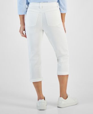 Petite Mid-Rise Curvy Roll-Cuff Capri Jeans