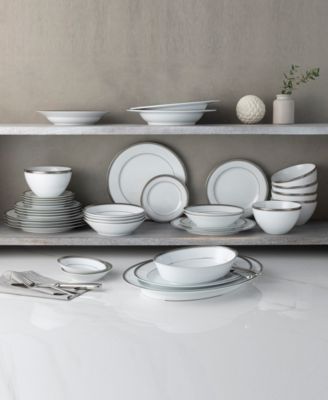 Charlotta Platinum 30-Piece Dinnerware Set, Service For 6