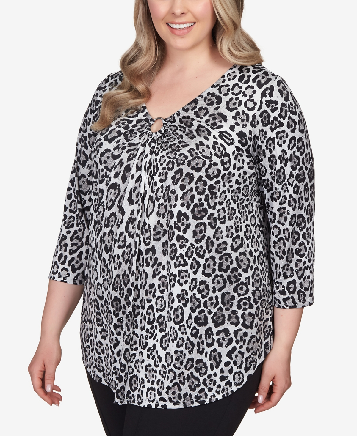 Plus Size Cheetah O-Ring Dew Drop Accent Top - Gray Multi