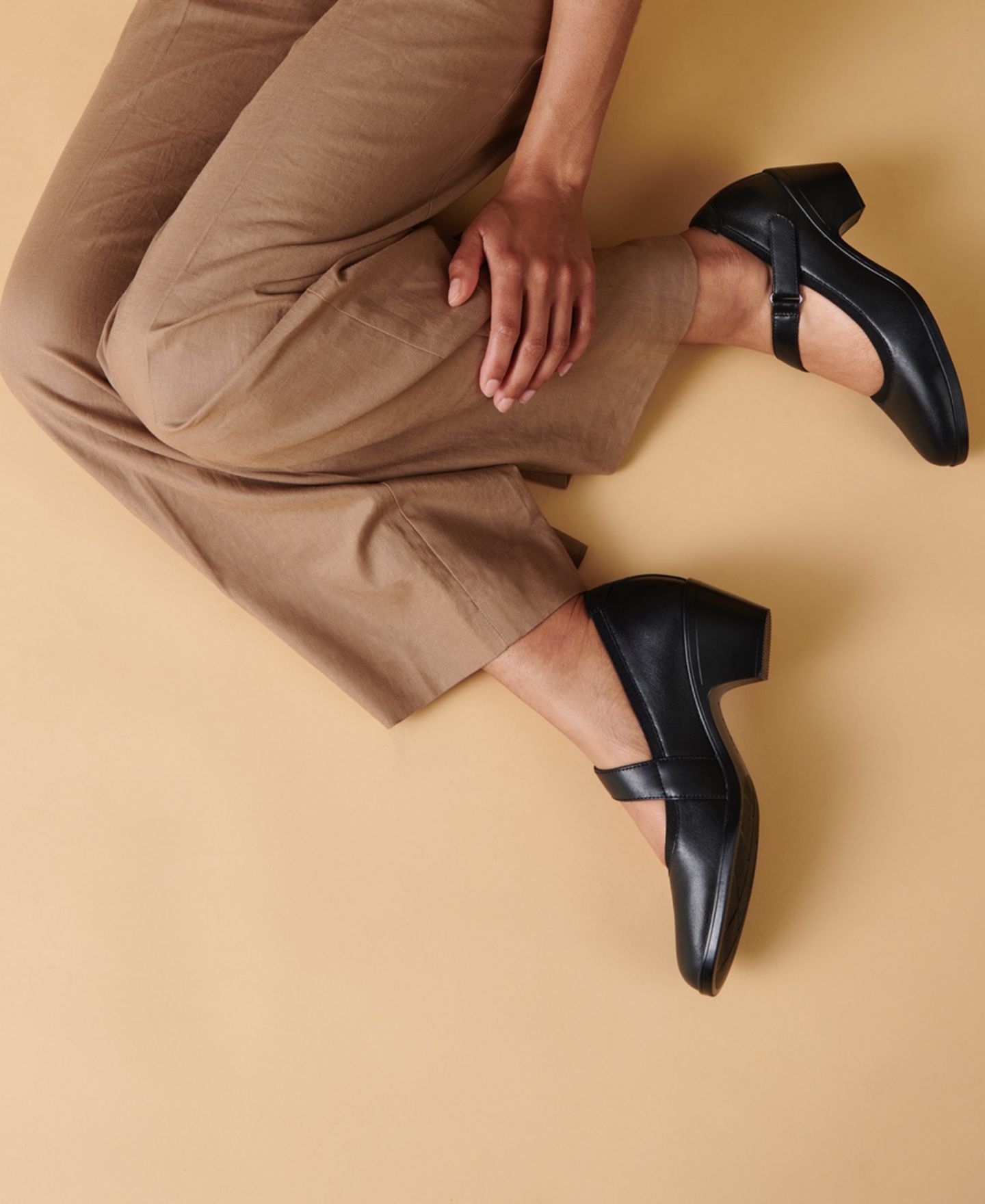 Женские туфли Clarks Emily Mabel Asymmetric Mary Jane, цвет: Чёрный кожаный — фото 7