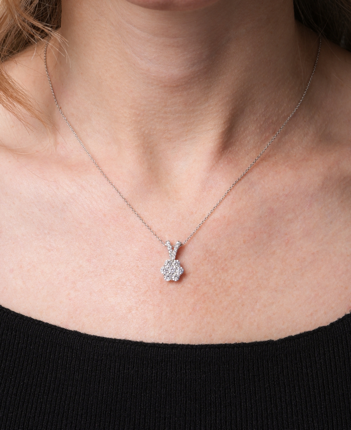 Diamond Flower Cluster Pendant Necklace (1 ct. t.w.) in 14k 16